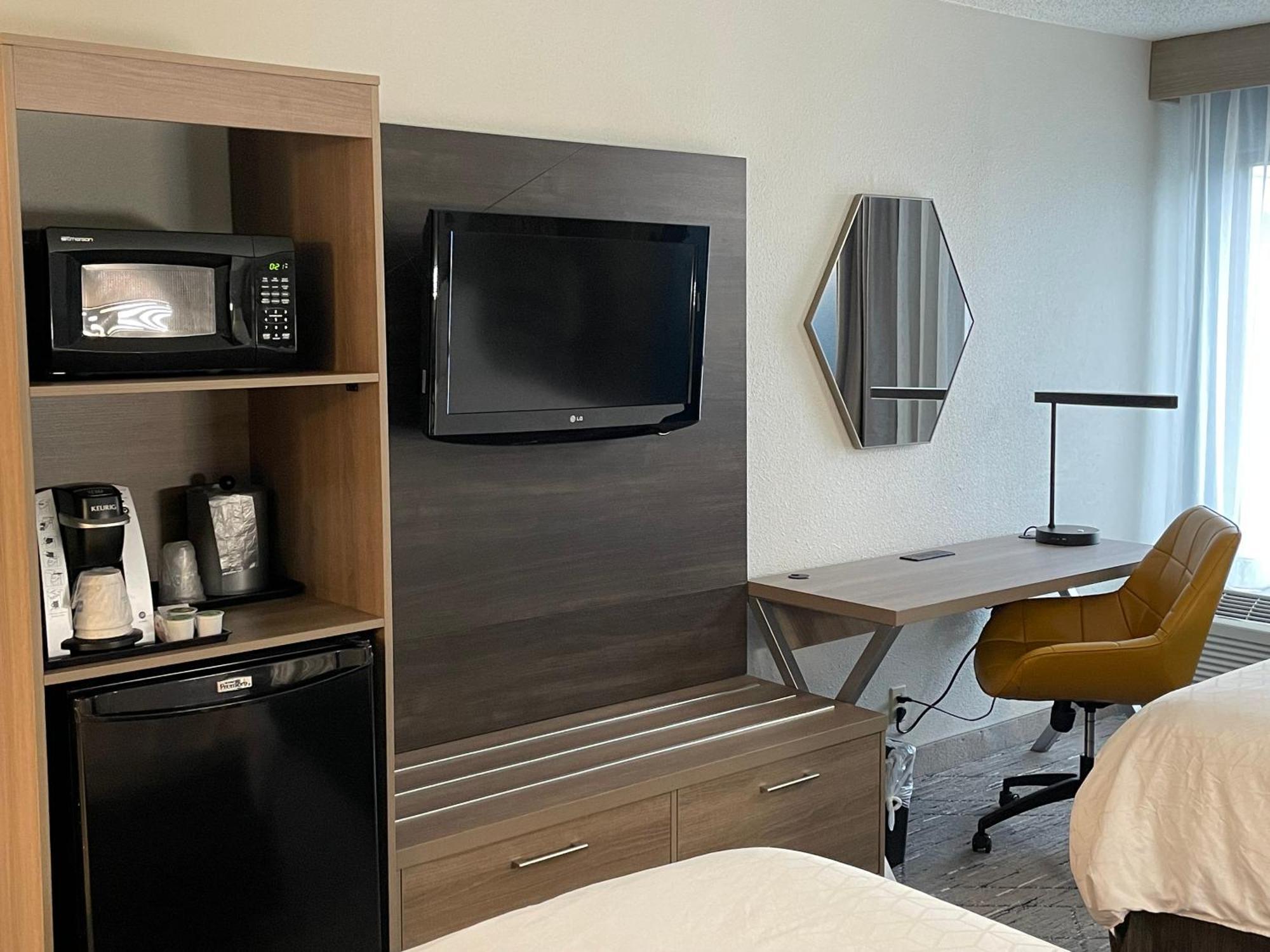 Holiday Inn Express Burlington By Ihg Luaran gambar