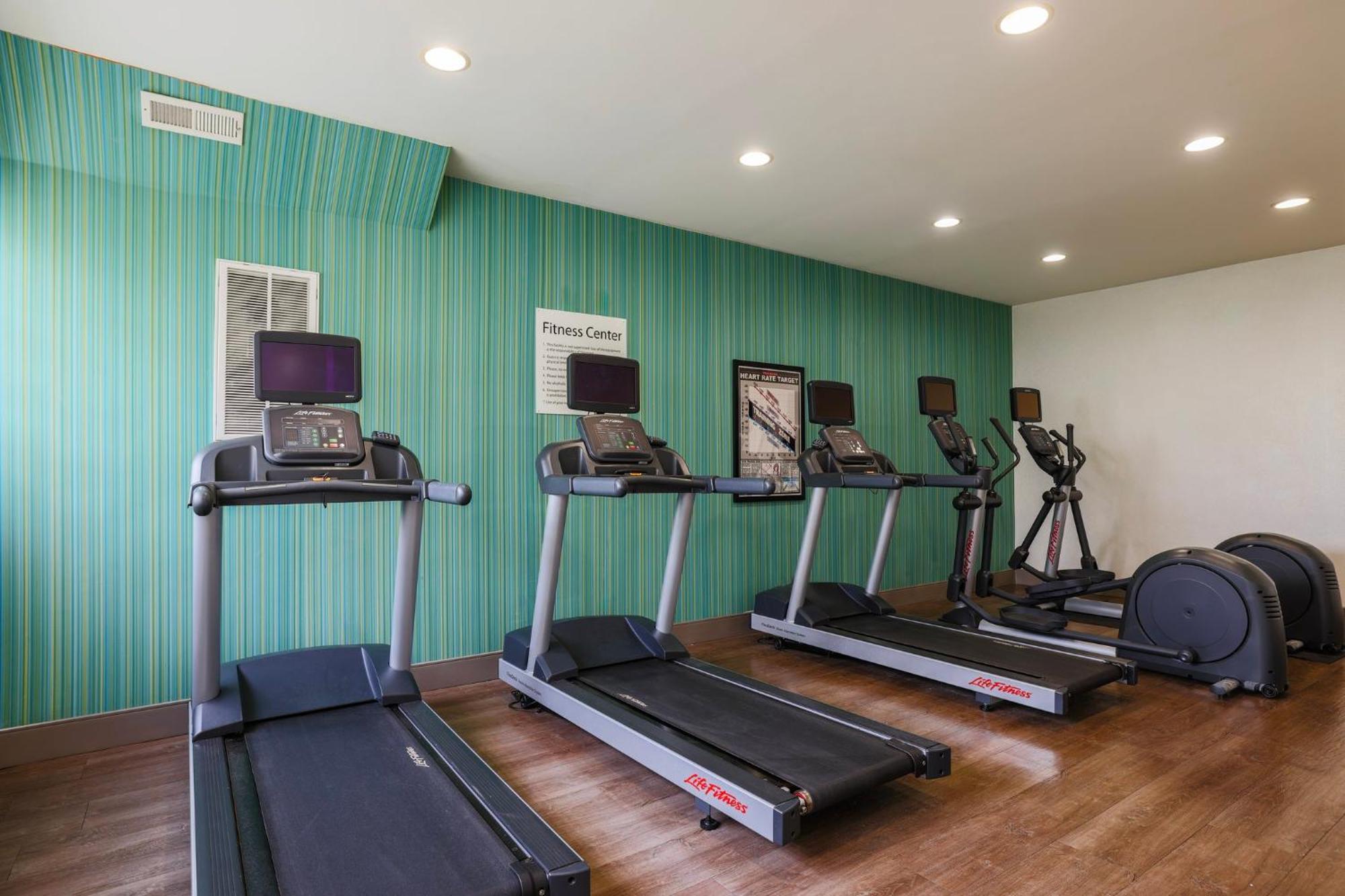 Holiday Inn Express Burlington By Ihg Luaran gambar