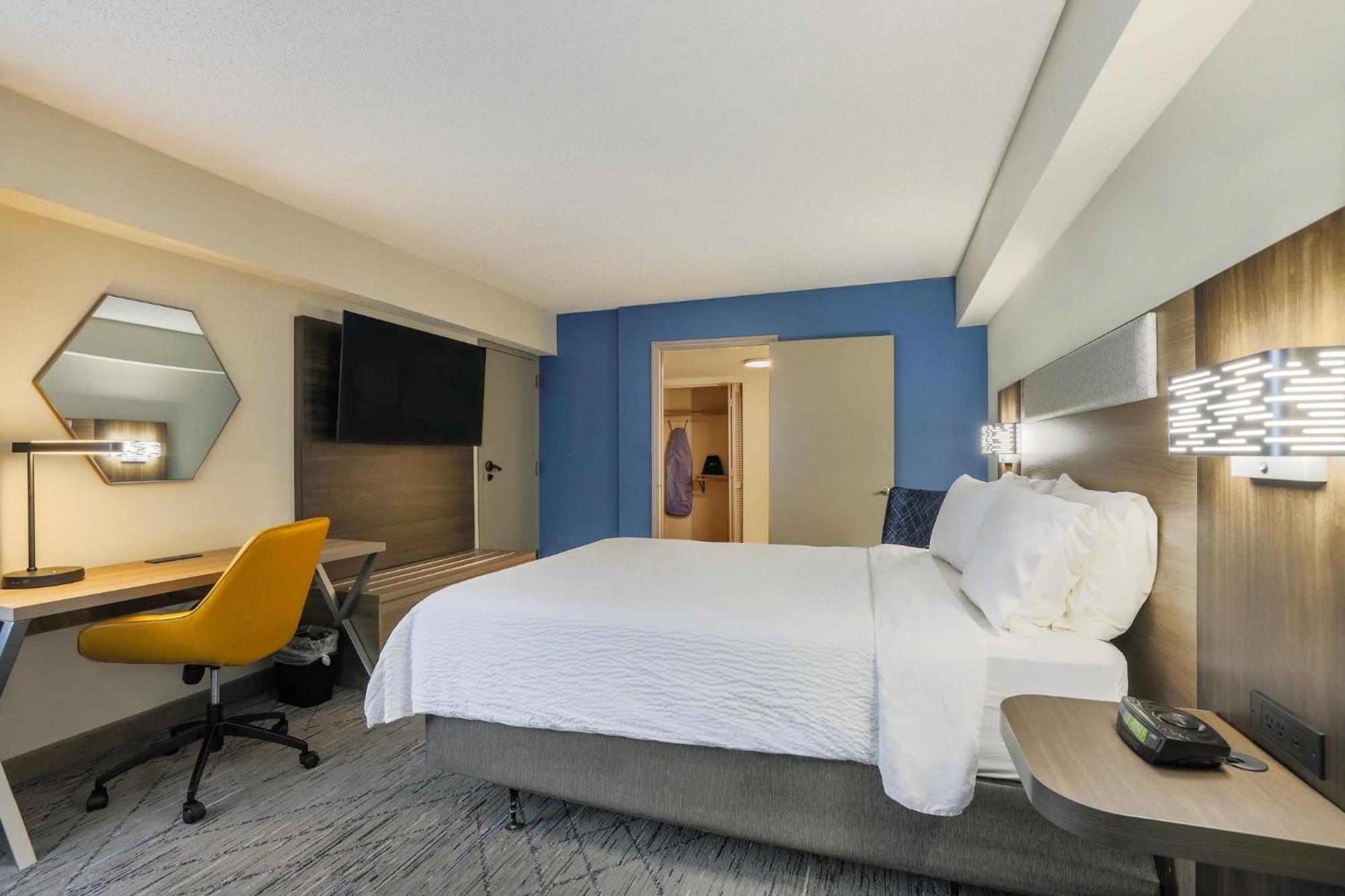Holiday Inn Express Burlington By Ihg Luaran gambar