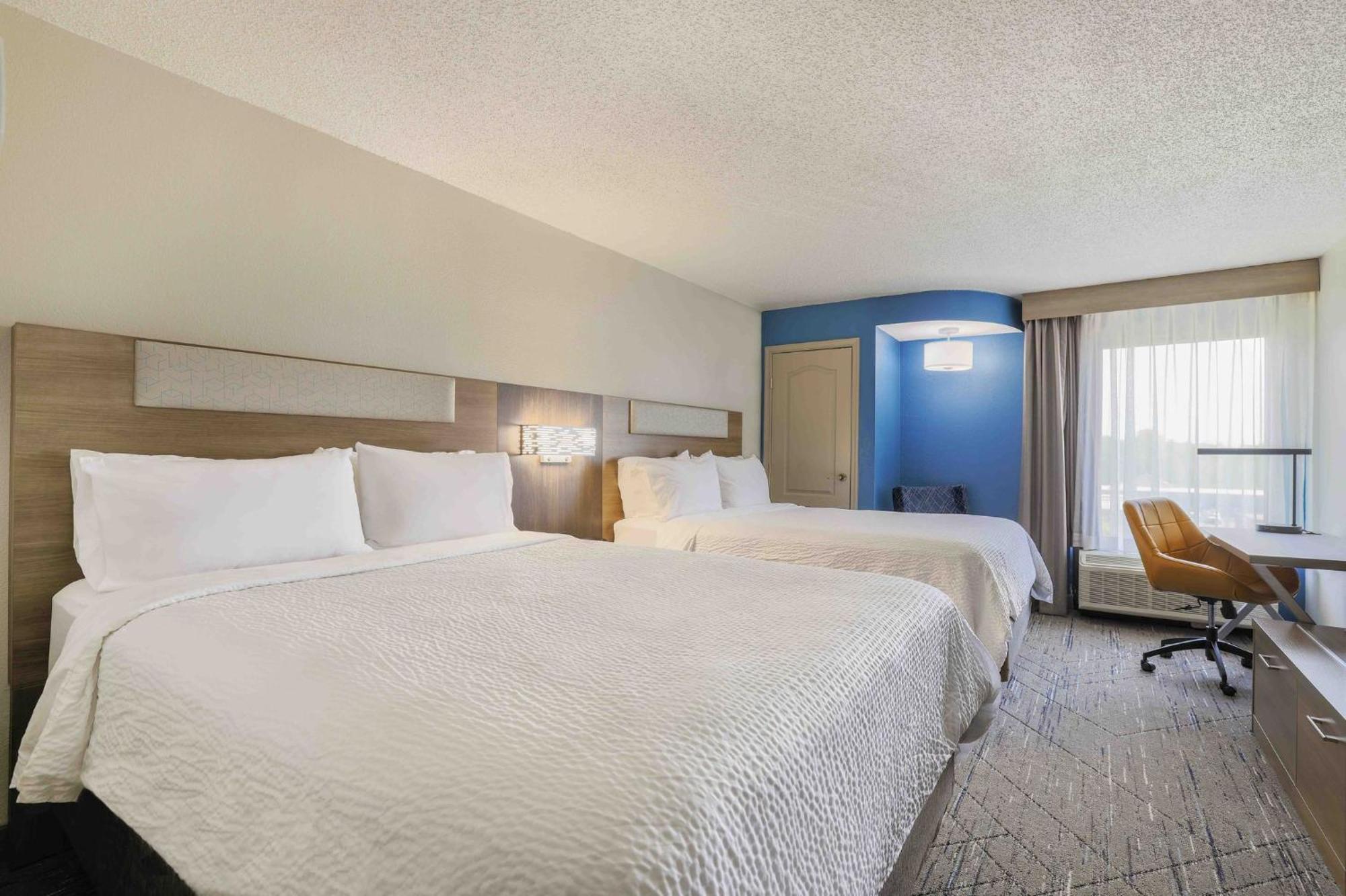 Holiday Inn Express Burlington By Ihg Luaran gambar